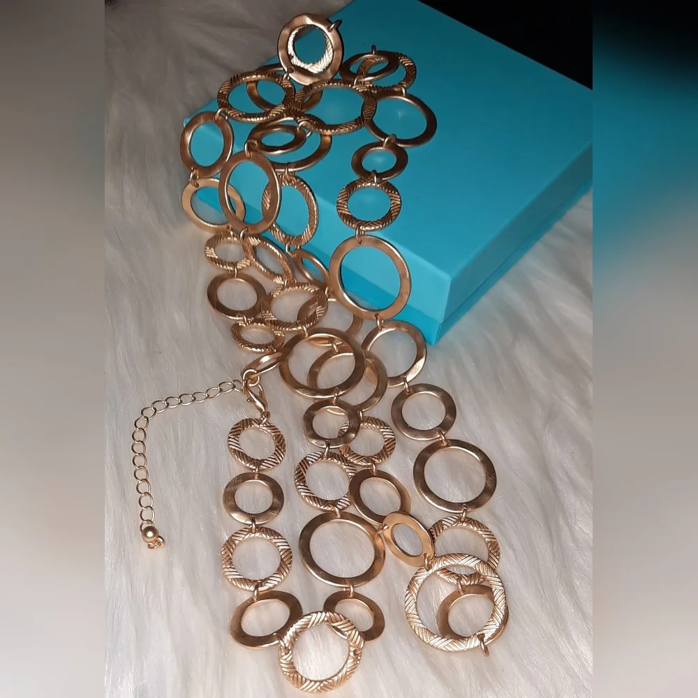 Necklace/belt goldtone hammered textured open circle adjustable length